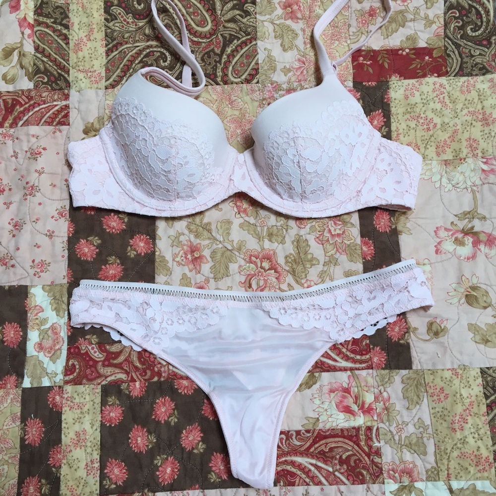 Bra and panty set